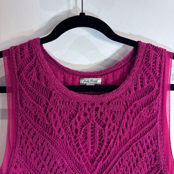 LUCKY BRAND Sz S Top Crochet Sheer Side Panels Crew Neck Longer Line Tank Top - Picture 2 of 8